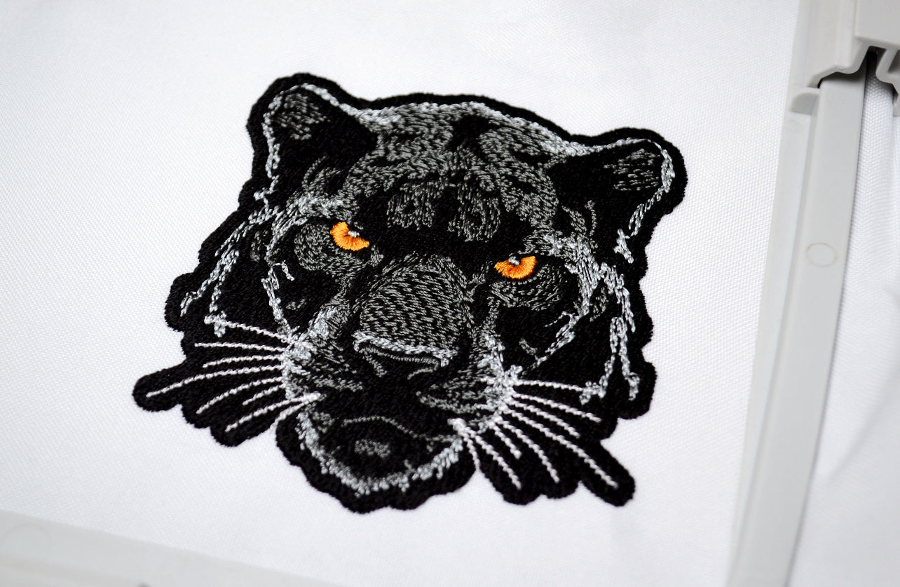 Oversize tee panther embroidery design