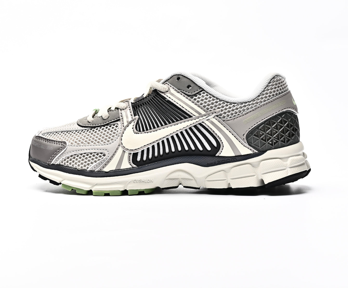 Nike zoom vomero 5