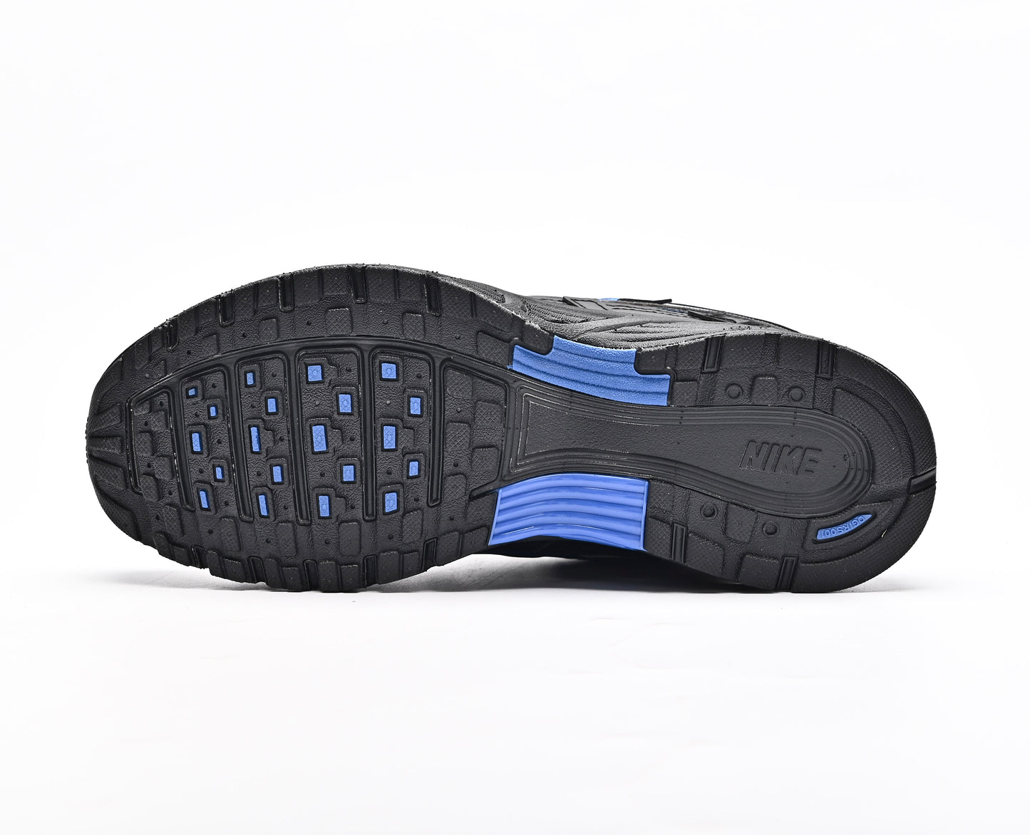 Nike P-600