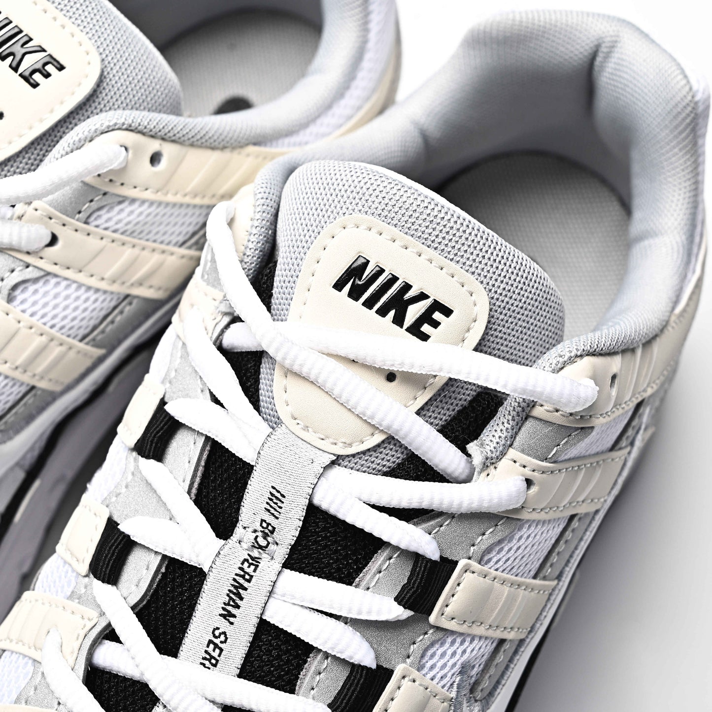 Nike p-6000