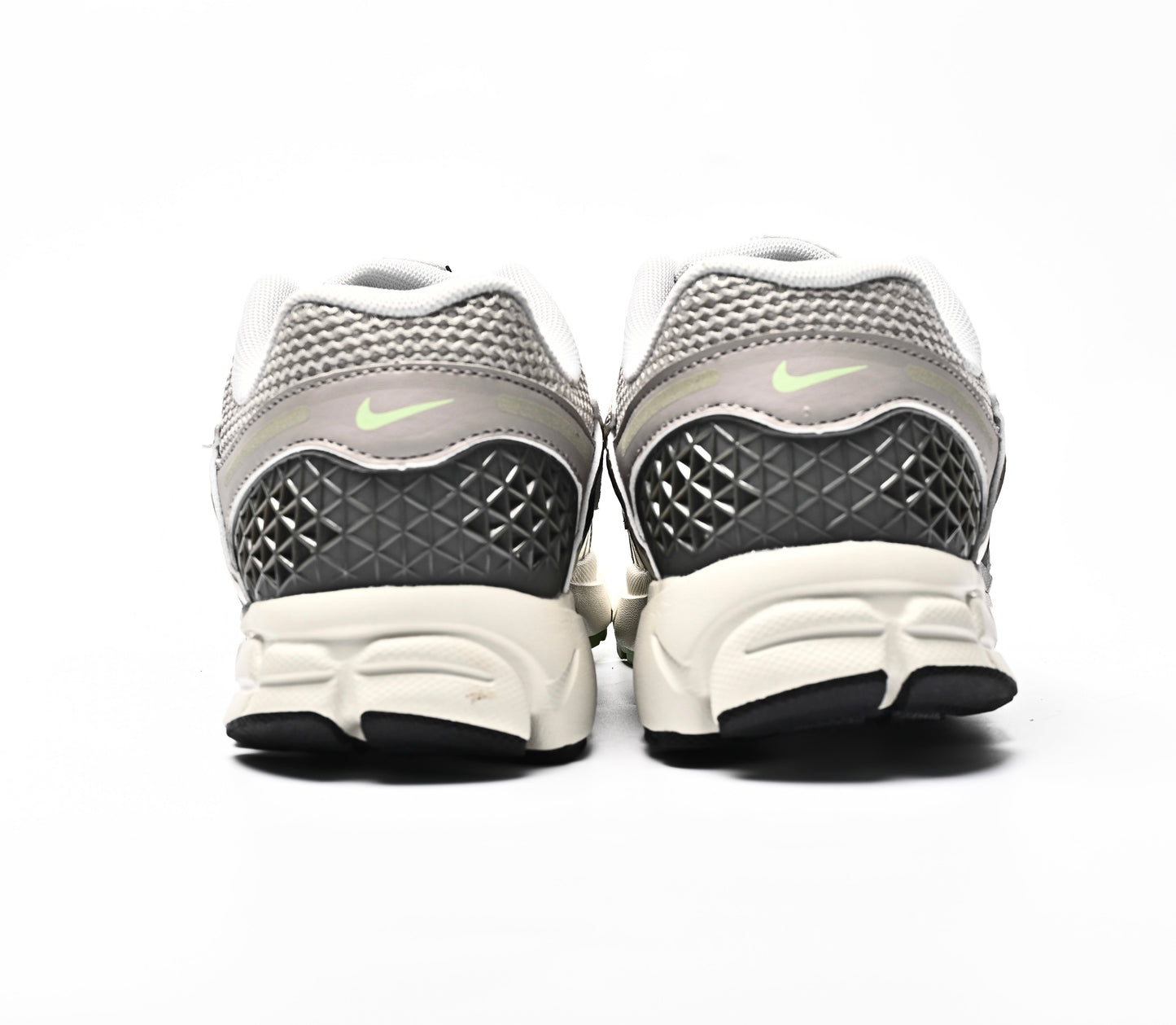 Nike zoom vomero 5