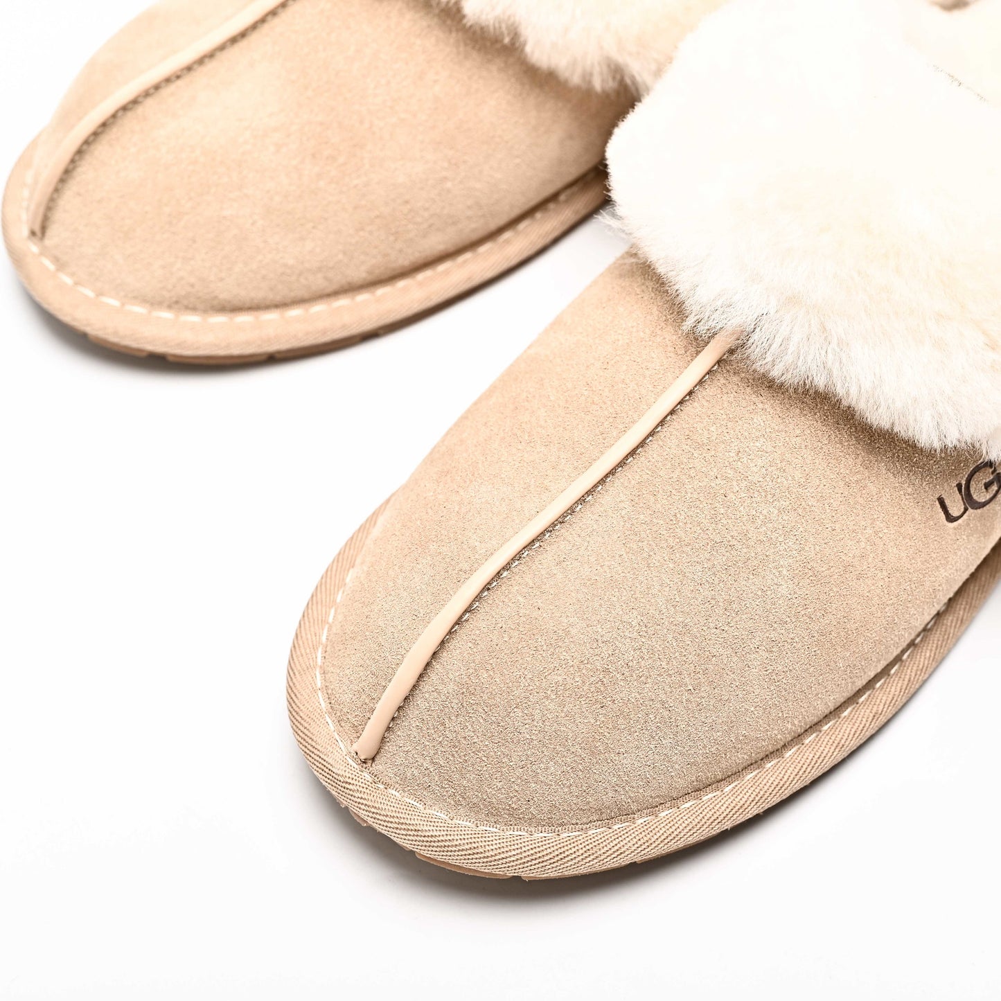 Ugg W CLASSIC SHORT II