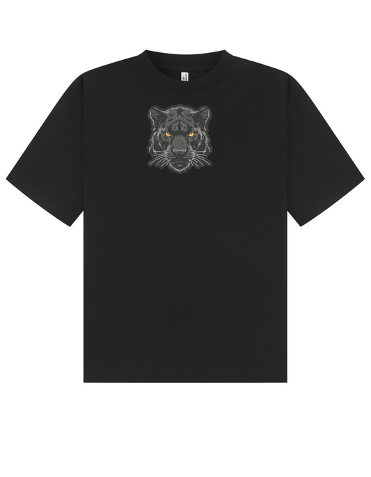 Oversize tee panther embroidery design