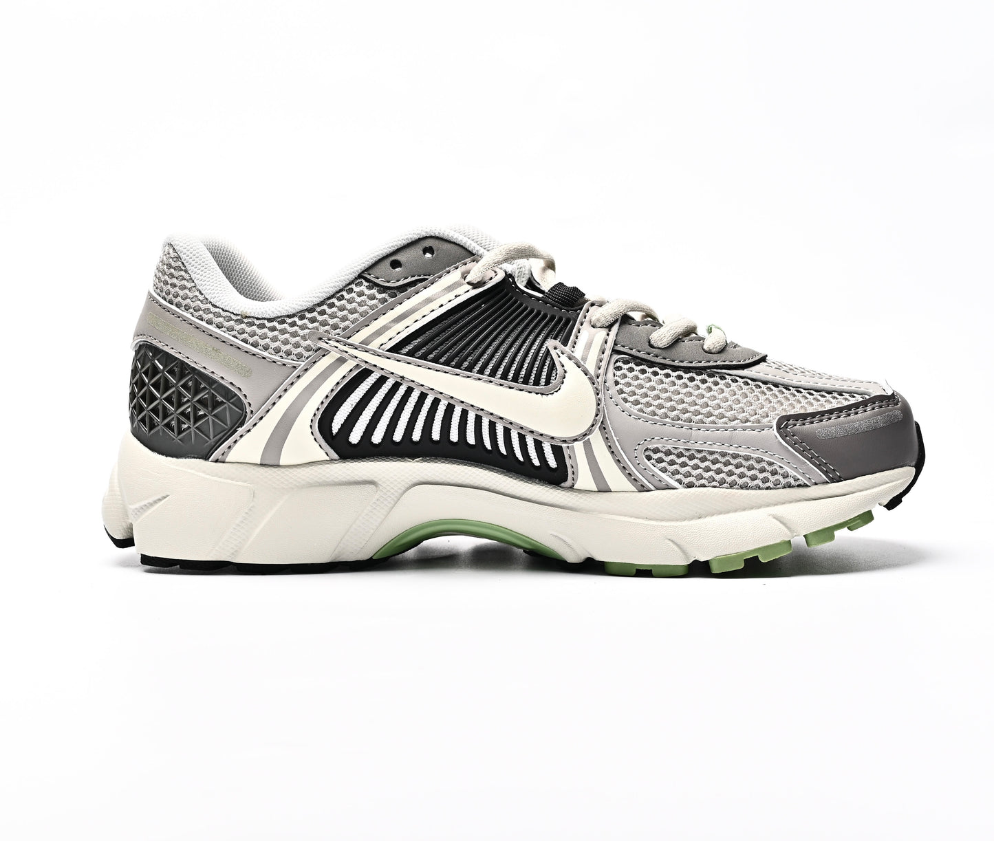 Nike zoom vomero 5