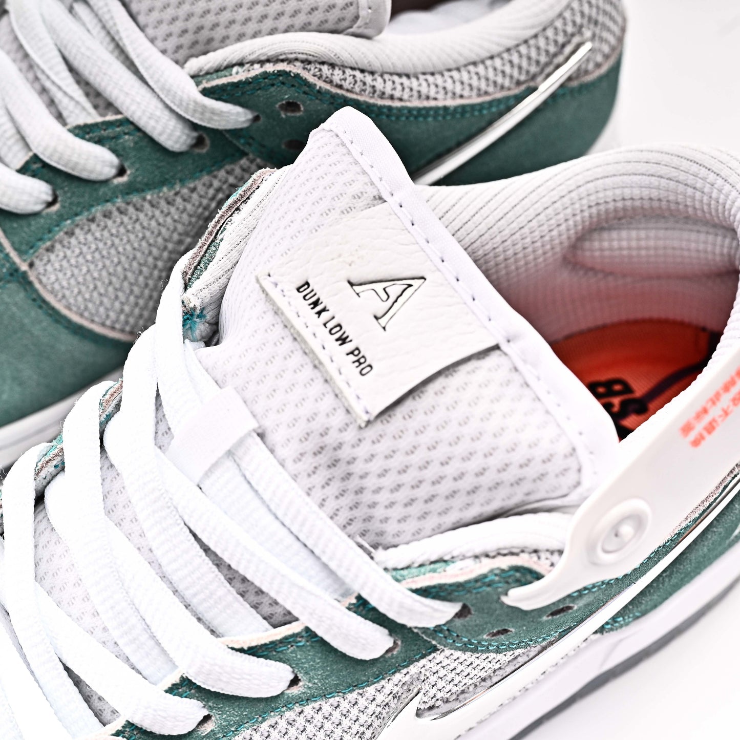 Nike SB DUNK LOW PRO OS