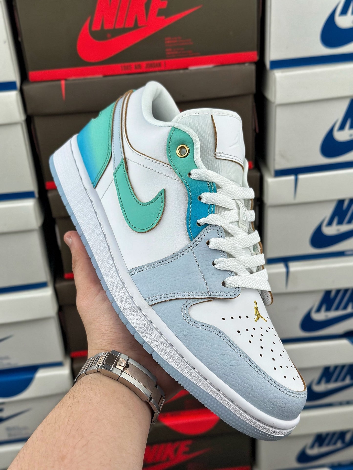 WMNS AIR JORDAN 1 LOW SE