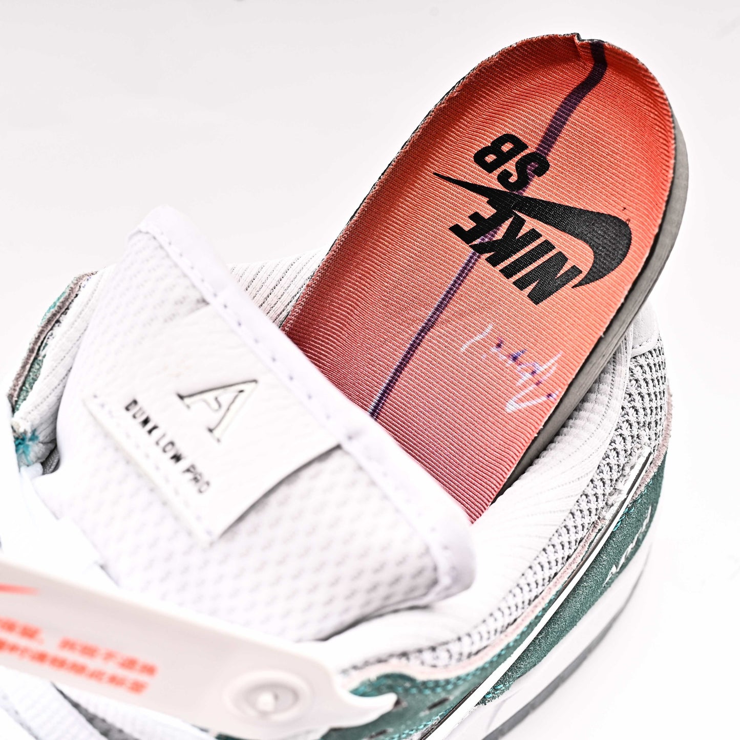 Nike SB DUNK LOW PRO OS