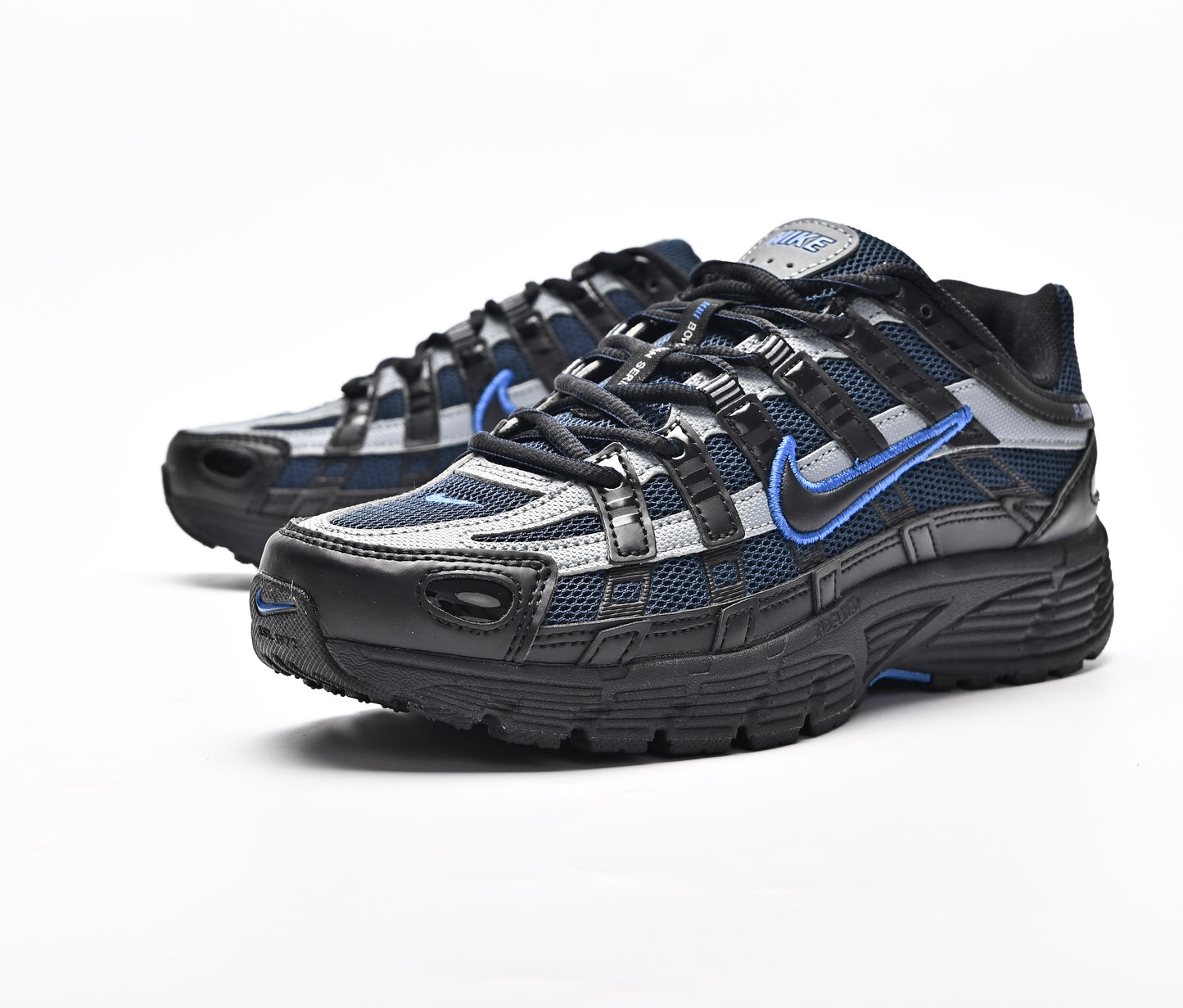 Nike P-600