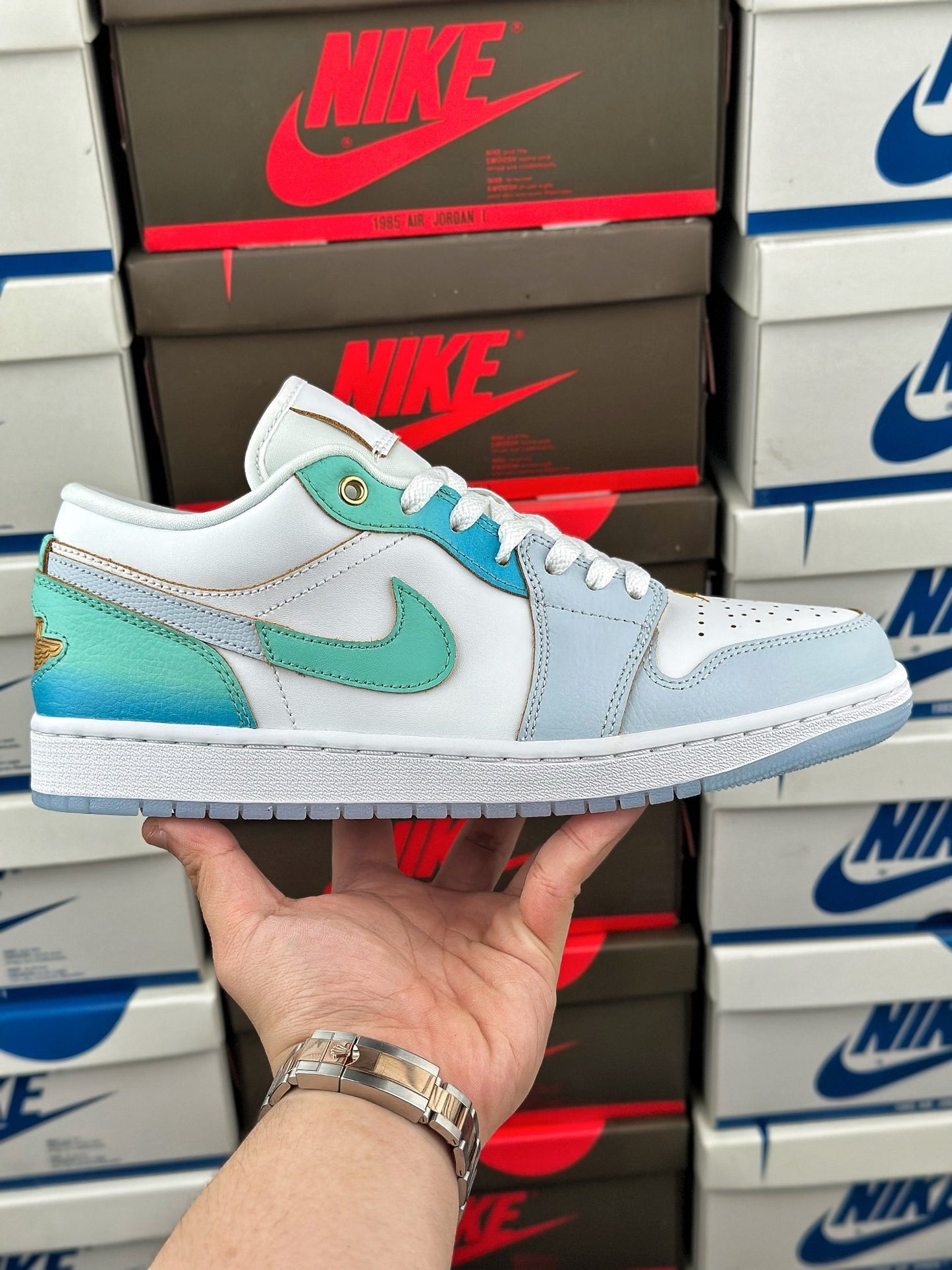 WMNS AIR JORDAN 1 LOW SE